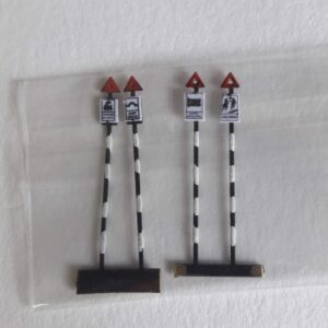 Vintage Traffic Signs (x4) Pk2