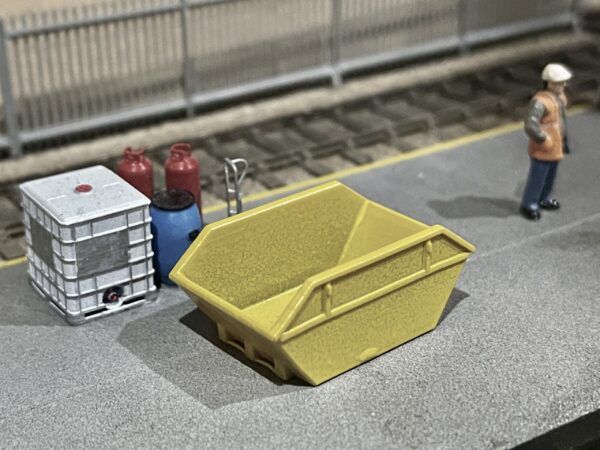 Skips (4) - Image 2